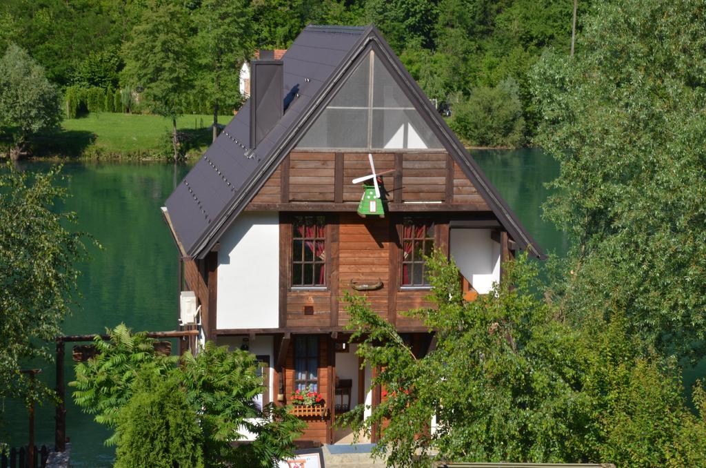 Rooms And Apartments Neron Bihac Lohovo Экстерьер фото